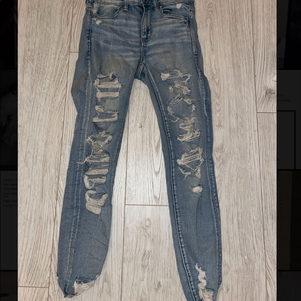 American eagle ripped jeans